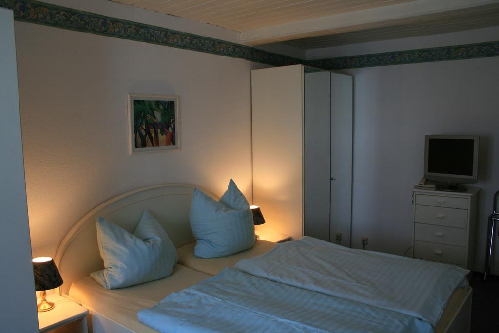 Altes Zollhaus Hotel Bad Tolz Room photo