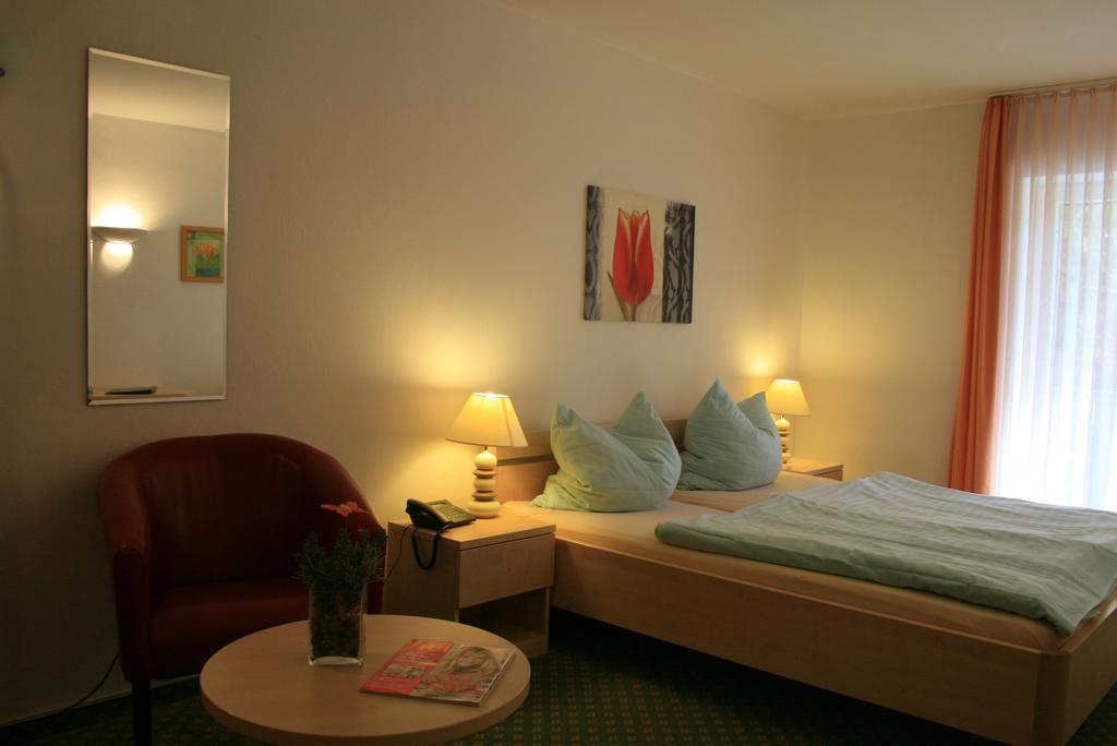 Altes Zollhaus Hotel Bad Tolz Room photo