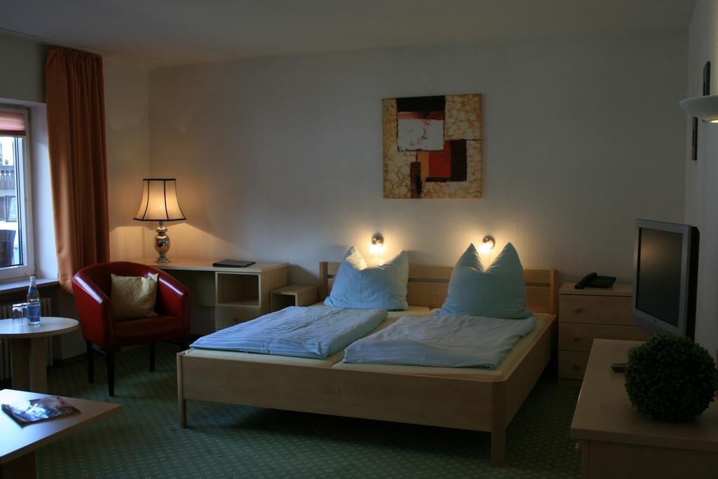 Altes Zollhaus Hotel Bad Tolz Room photo